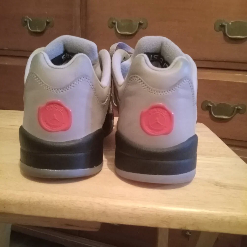 Men Jordan 5s Low Paris Saint German size 12